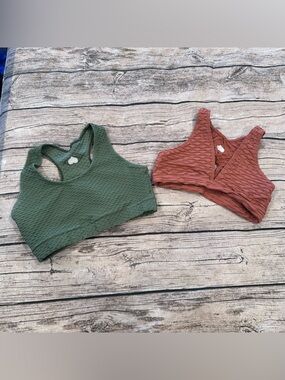 Lot of 2 Booty by Brabants Textured Racerback Sports Bras in Rust and Olive OSFM